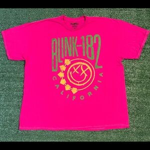 - Blink 182 Crappy Punk Rock T-shirt Sz S/M